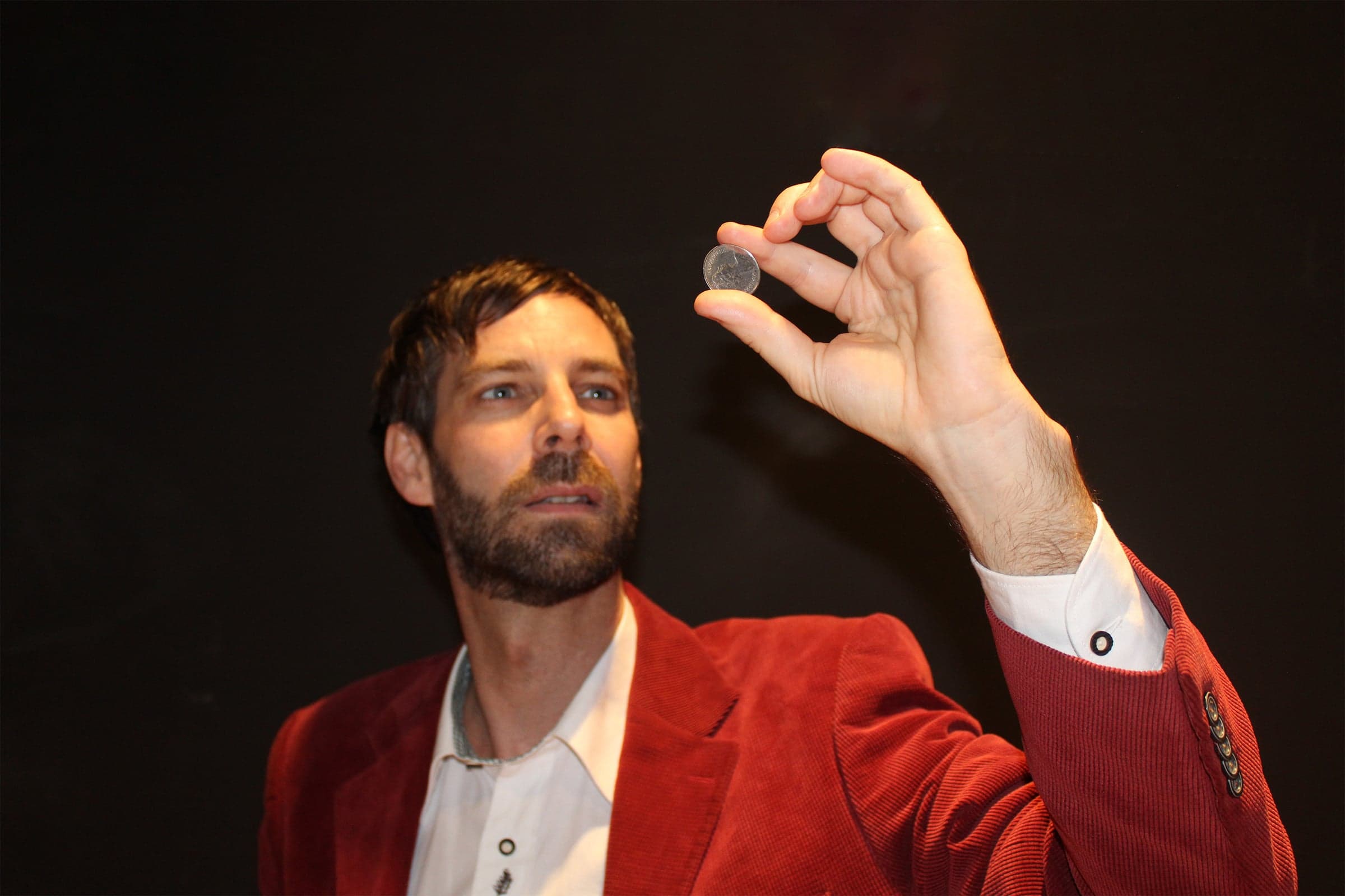 Erwan Kerzenn dans La Farce de Maître Pathelin
