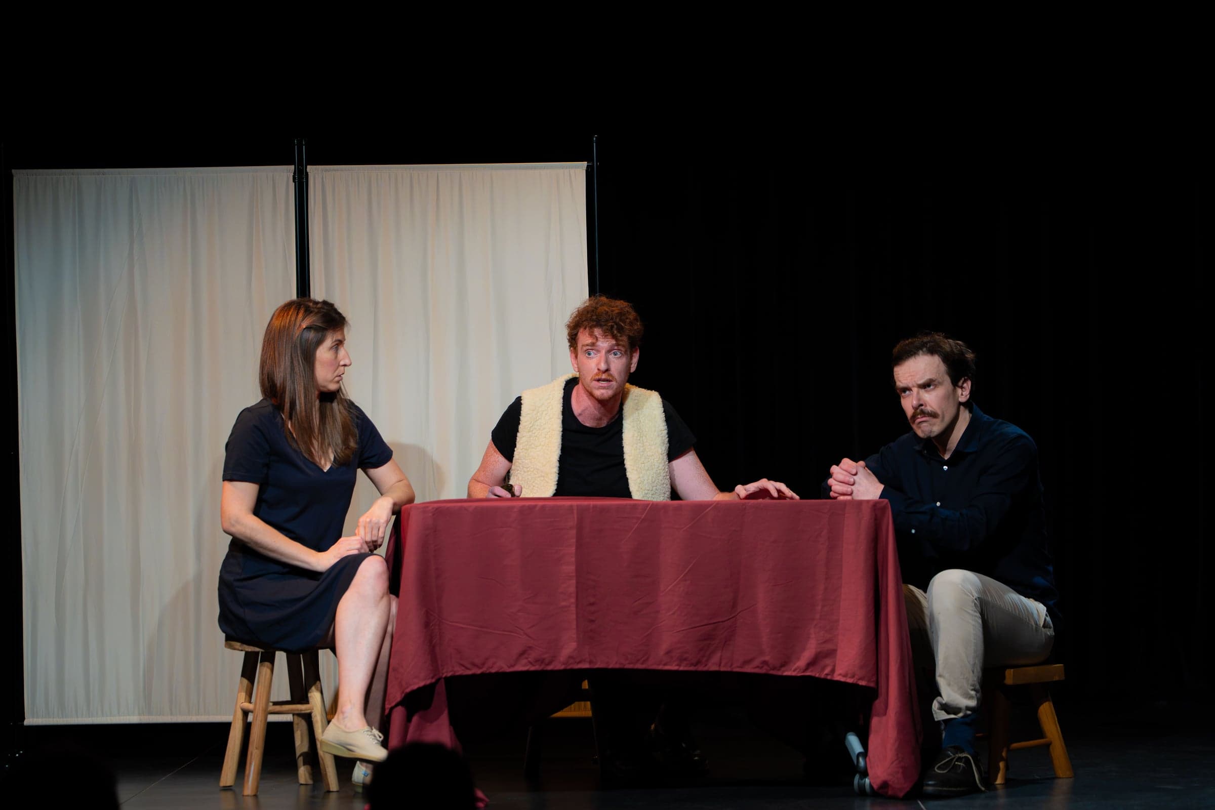 Lucie Dournaux, Loïc Mettendorf et Arthur Pichon dans La Farce de Maïtre Pathelin
